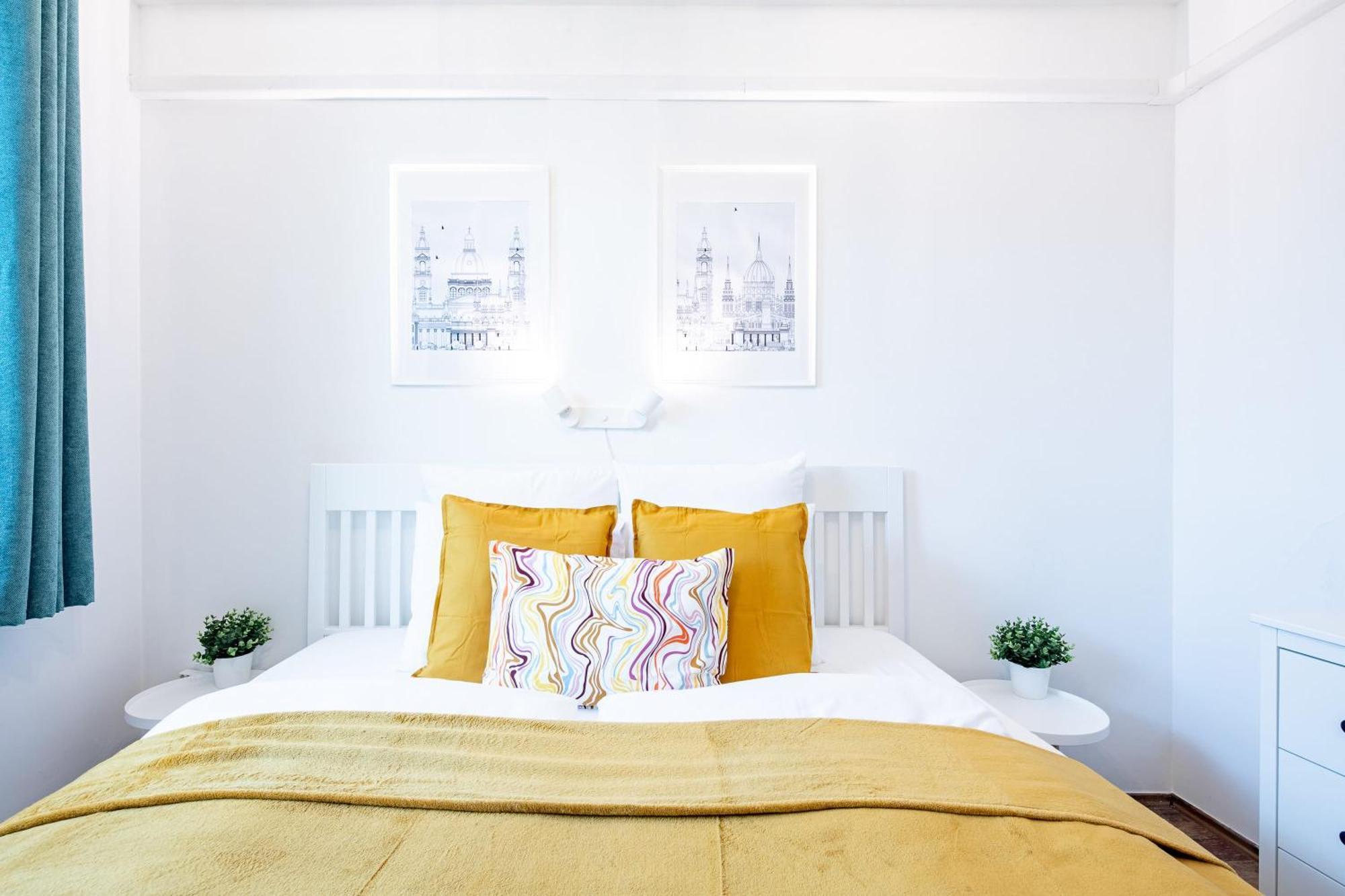 Central - Spacious - Green - Modern Apartament *