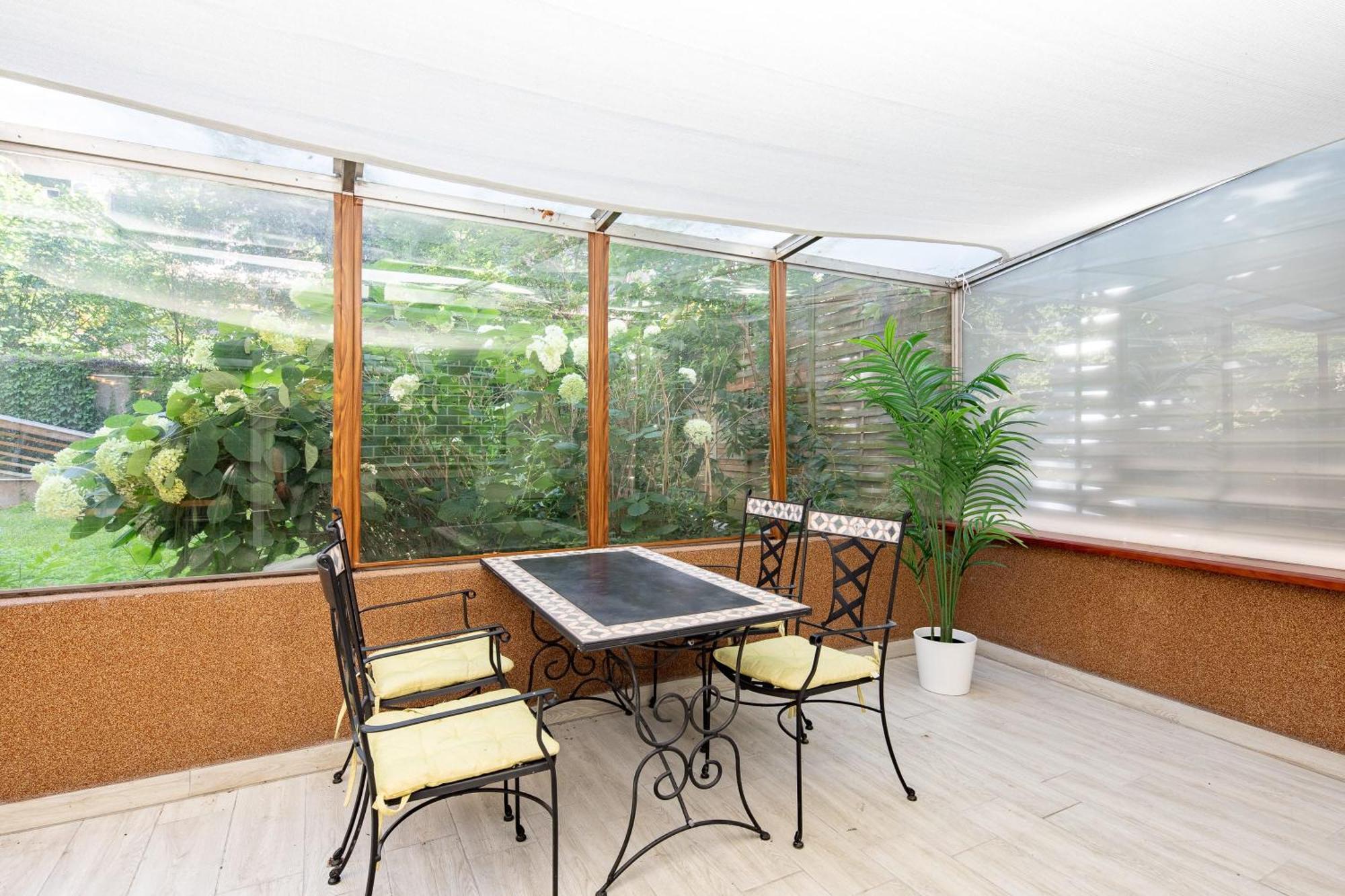 Central - Spacious - Green - Modern Apartment Budapest