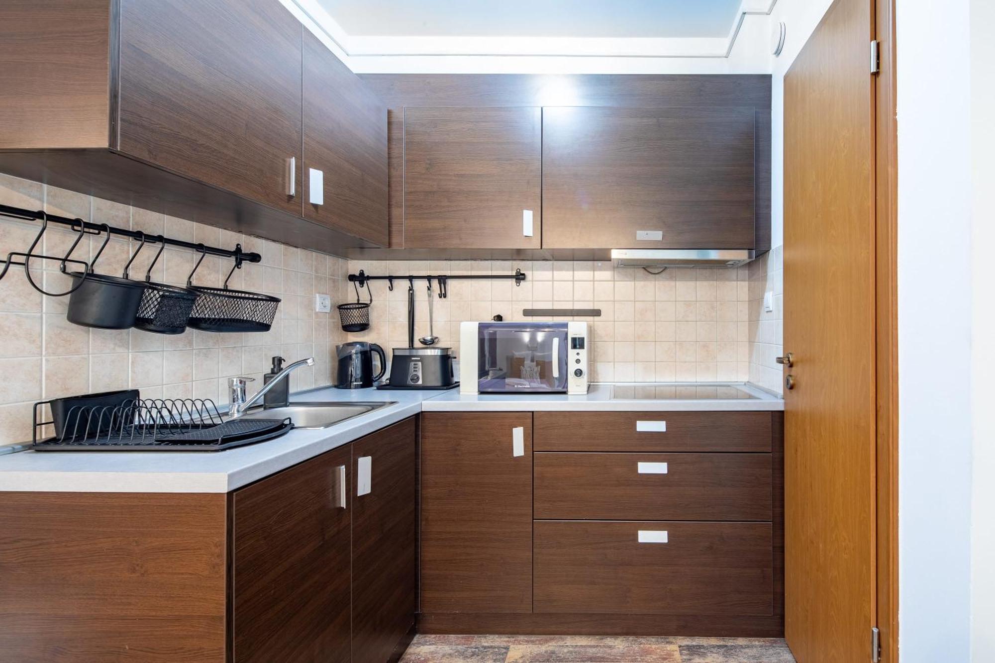 Apartment Central - Spacious - Green - Modern